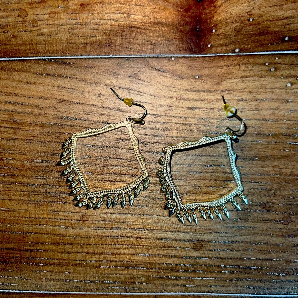 Gold earrings